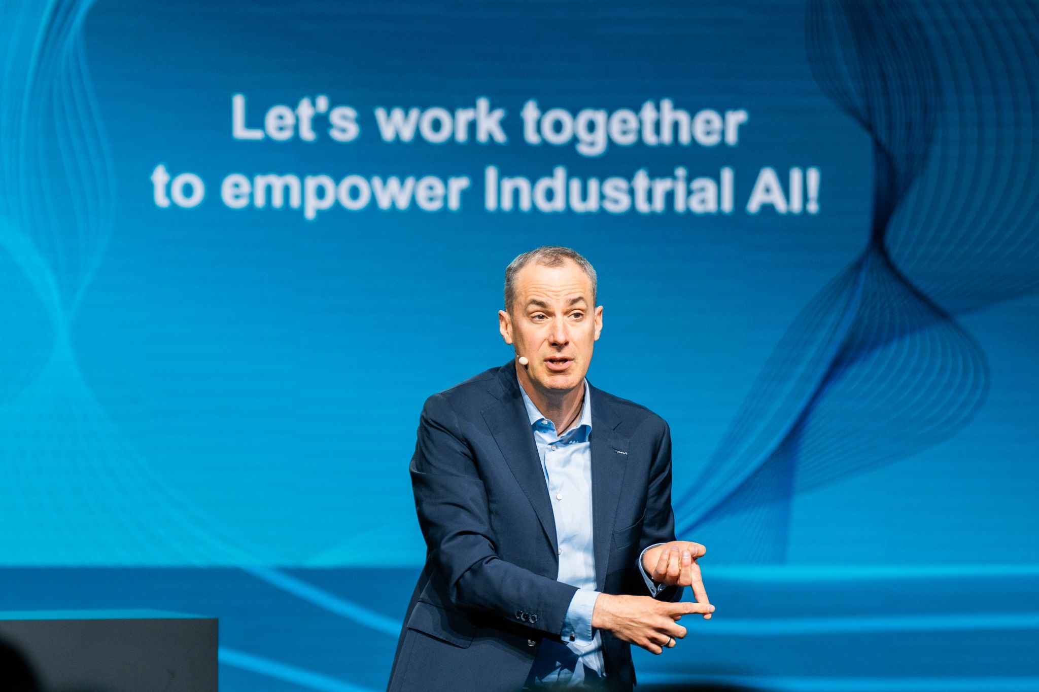 LinkedIn post image: We need to move from Industry 4.0 to Industry 4AI. My key message on the Hannover Messe center stage today.