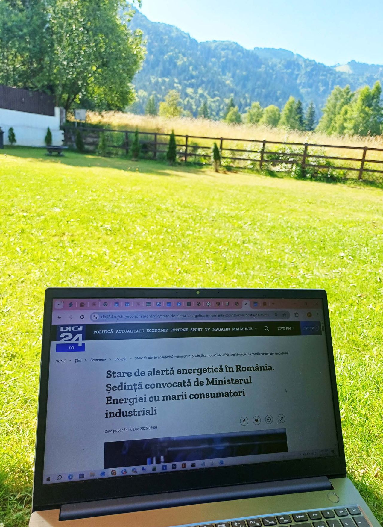 LinkedIn post image: În România este riscul să se stingă lumina.